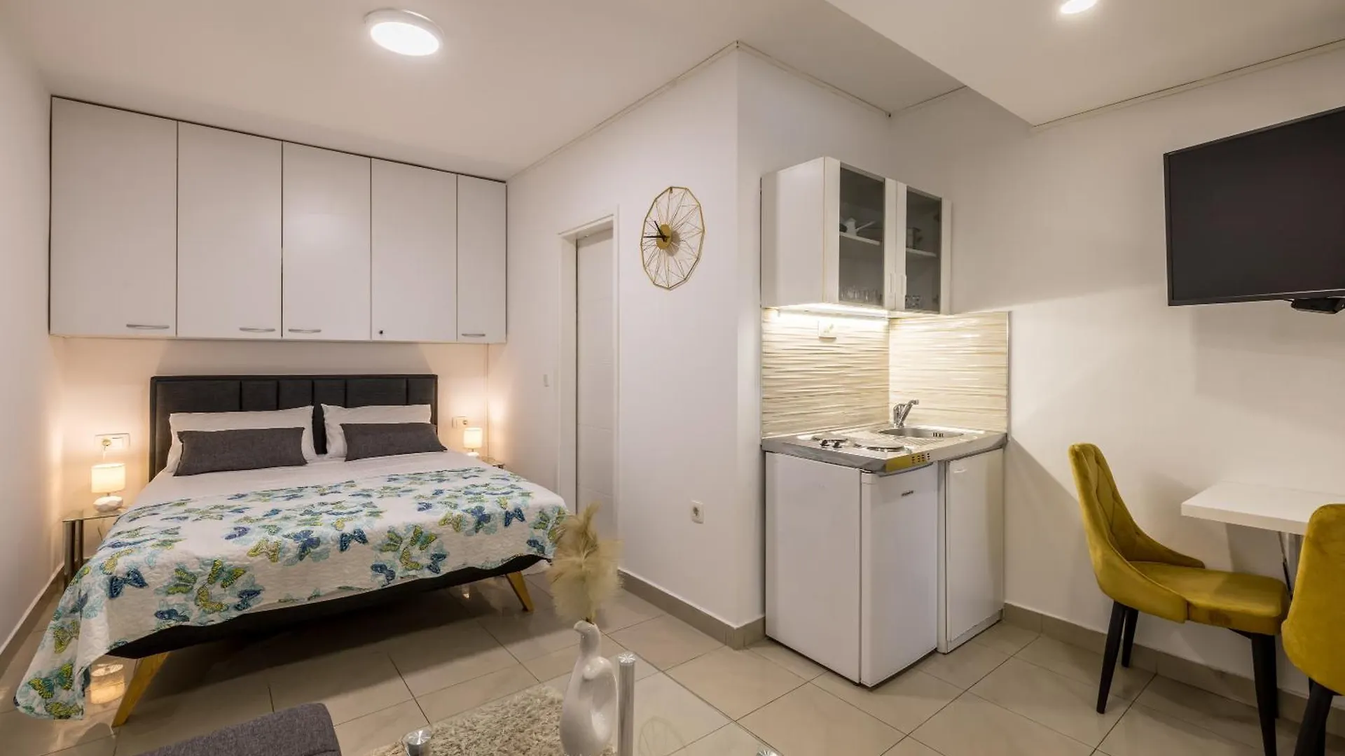 Studio Apartment Nikol Split